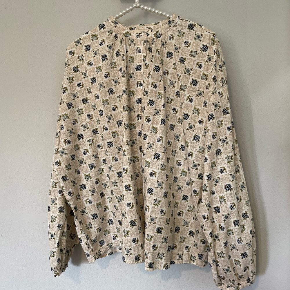 Universal Thread Cream and Blue Floral Popover Top